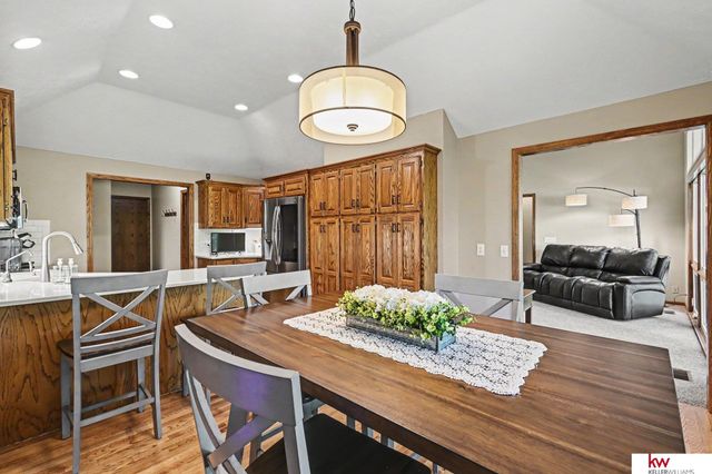 9920 S 172 Circle, Omaha, NE 68136