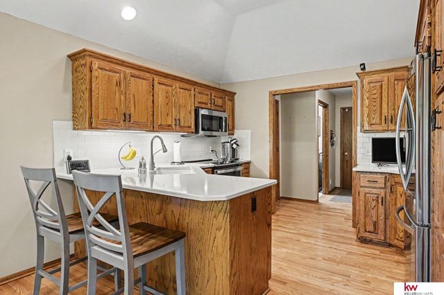 9920 S 172 Circle, Omaha, NE 68136