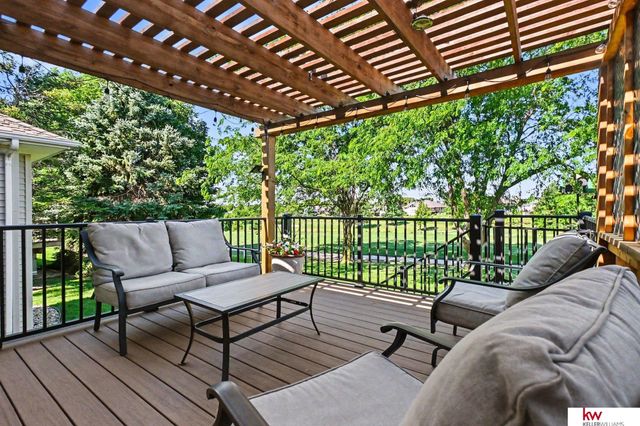 9920 S 172 Circle, Omaha, NE 68136