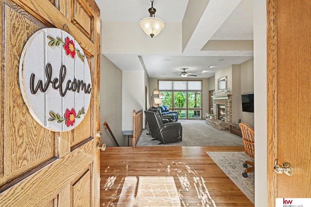 9920 S 172 Circle, Omaha, NE 68136