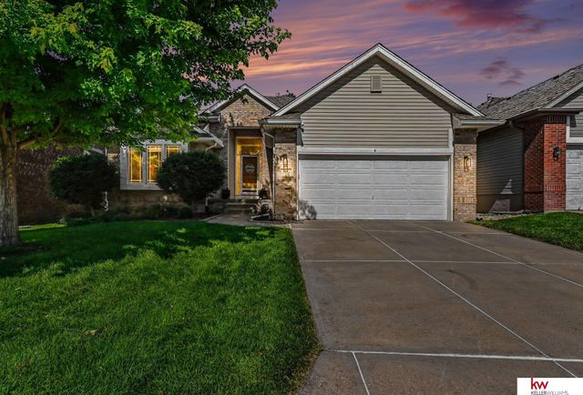 9920 S 172 Circle, Omaha, NE 68136