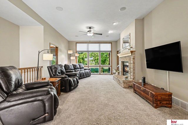 9920 S 172 Circle, Omaha, NE 68136