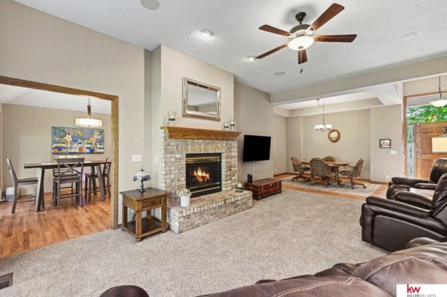 9920 S 172 Circle, Omaha, NE 68136