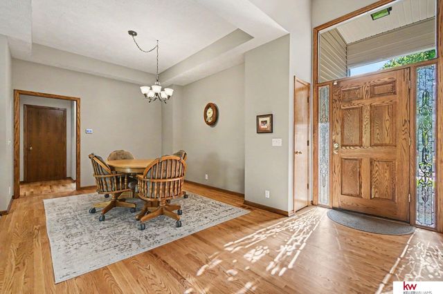 9920 S 172 Circle, Omaha, NE 68136
