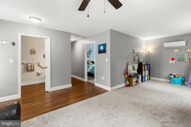 9 HOMESTEAD DR, Denver, PA 17517