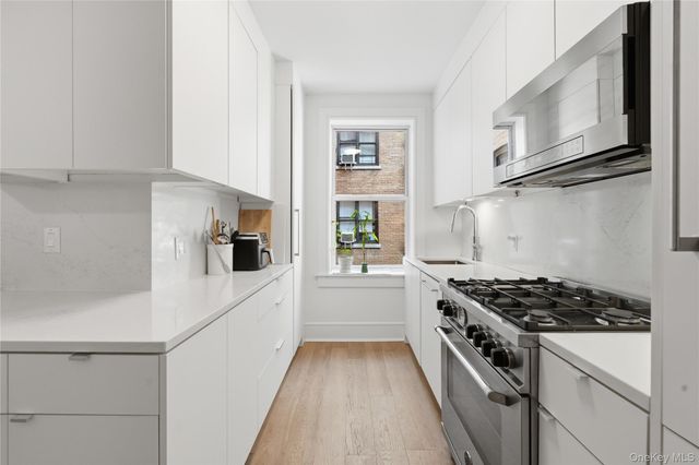 148-09 Northern Boulevard 3C, Flushing, NY 11354