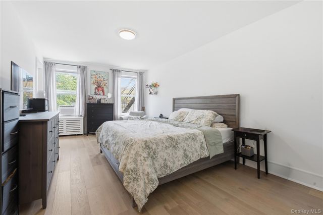 148-09 Northern Boulevard 3C, Flushing, NY 11354