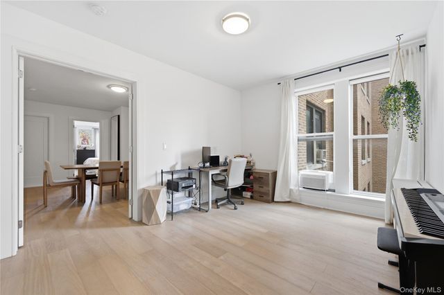 148-09 Northern Boulevard 3C, Flushing, NY 11354