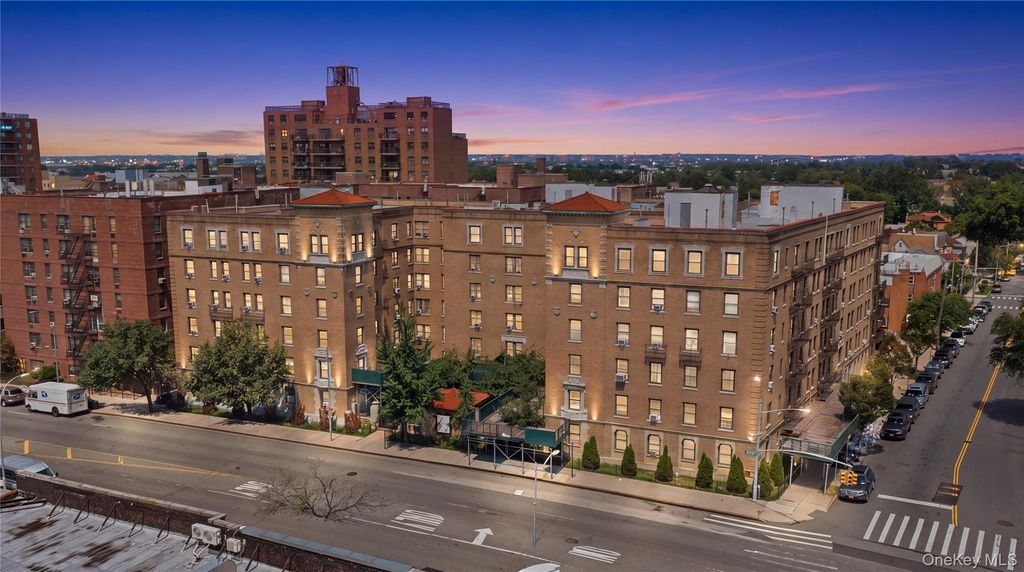148-09 Northern Boulevard 3C, Flushing, NY 11354