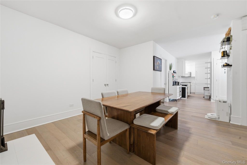 148-09 Northern Boulevard 3C, Flushing, NY 11354 — photo 4