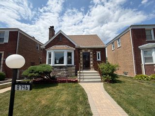8746 S Kenwood Avenue, Chicago, IL 60619