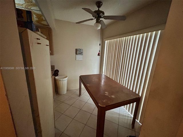 1540 NW 98th Ter, Pembroke Pines, FL 33024