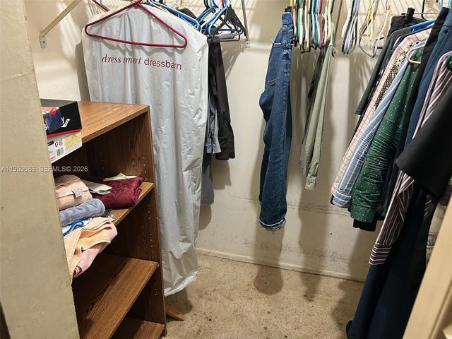 1540 NW 98th Ter, Pembroke Pines, FL 33024