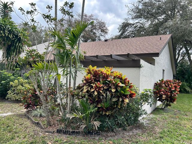 1540 NW 98th Ter, Pembroke Pines, FL 33024