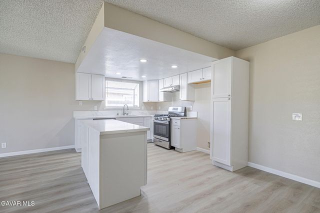 1101 Chagal Avenue, Lancaster, CA 93535