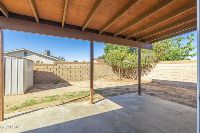 1101 Chagal Avenue, Lancaster, CA 93535