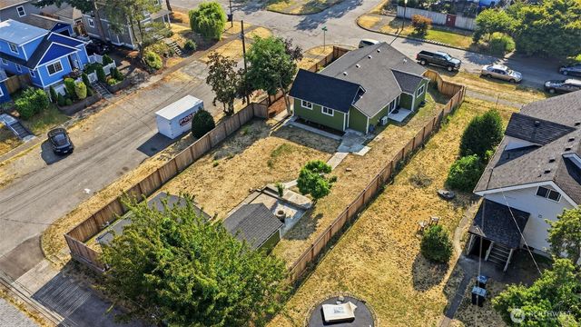 1255 S Grant Avenue, Tacoma, WA 98405