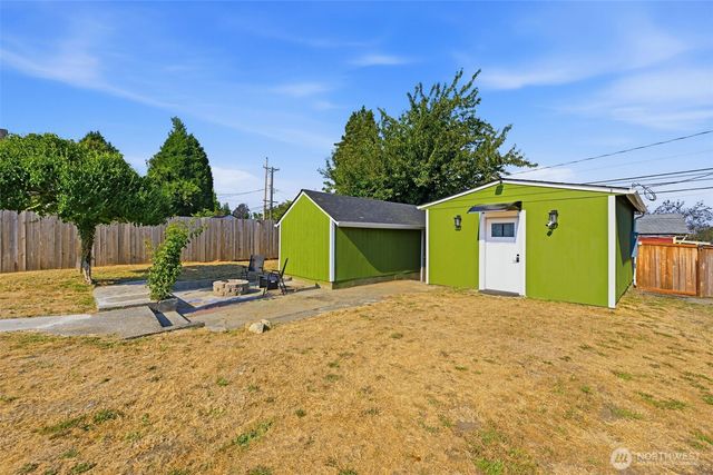 1255 S Grant Avenue, Tacoma, WA 98405