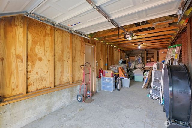 1255 S Grant Avenue, Tacoma, WA 98405