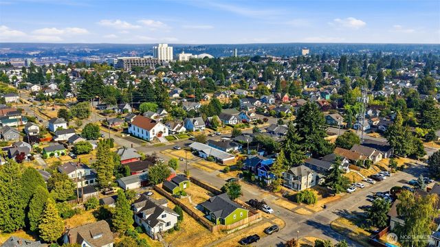 1255 S Grant Avenue, Tacoma, WA 98405