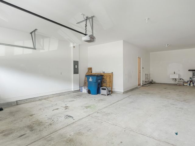 216 Quimby Hill Drive, Huger, SC 29450