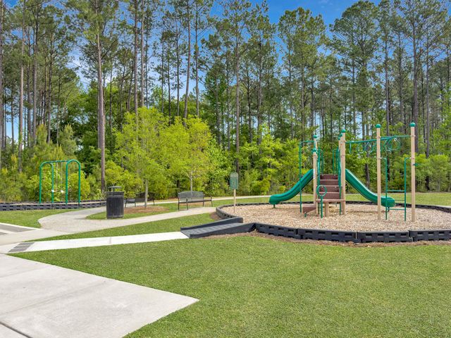 216 Quimby Hill Drive, Huger, SC 29450