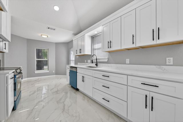 11814 Sunrise Drive, Balch Springs, TX 75180