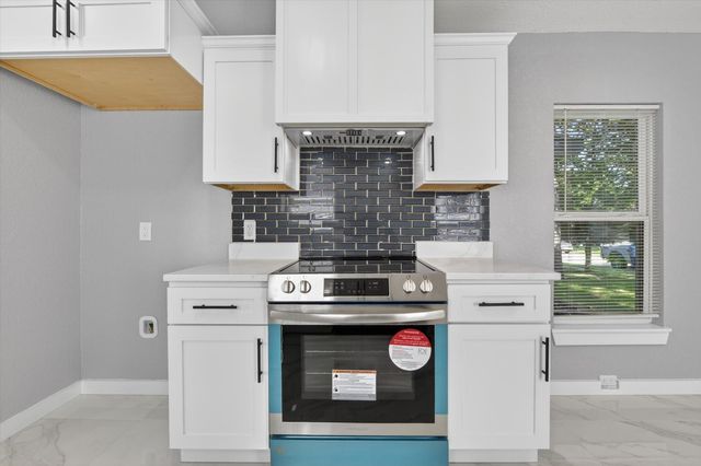 11814 Sunrise Drive, Balch Springs, TX 75180
