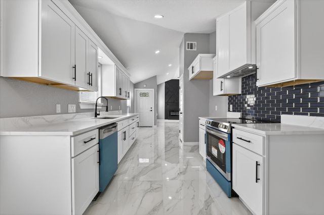11814 Sunrise Drive, Balch Springs, TX 75180