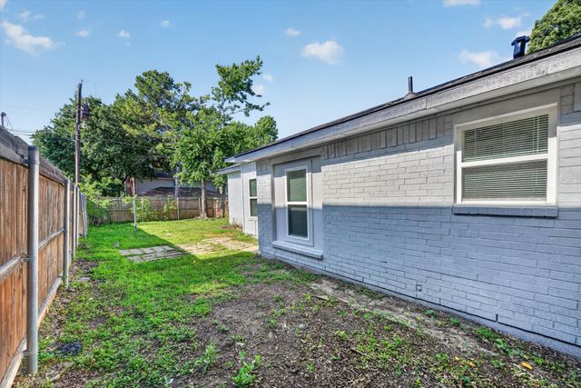 11814 Sunrise Drive, Balch Springs, TX 75180