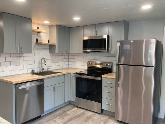 1007 9th Street, Mena, AR 71953