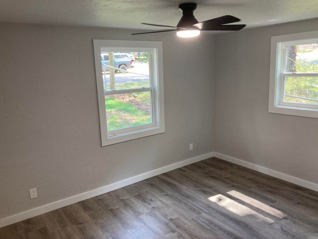 1007 9th Street, Mena, AR 71953