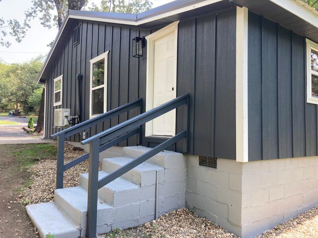 1007 9th Street, Mena, AR 71953