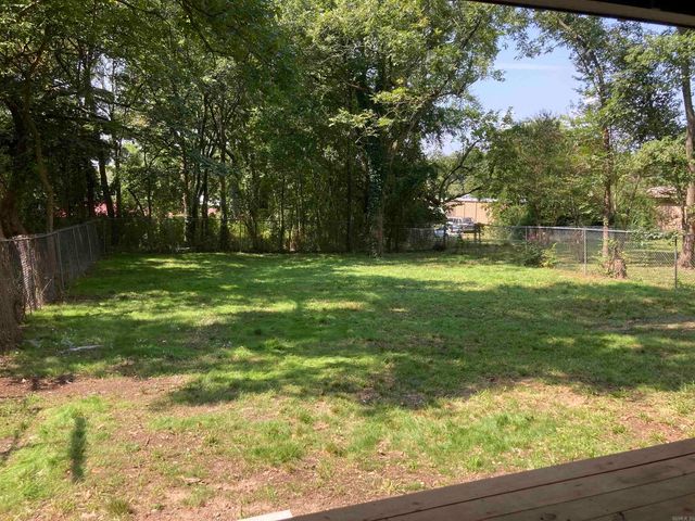 1007 9th Street, Mena, AR 71953