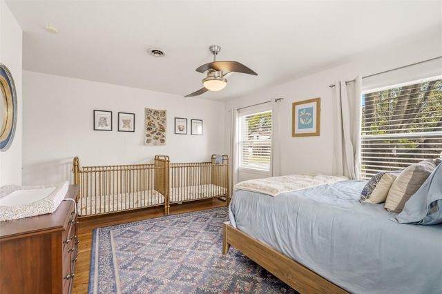 918 E 14th Street, Houston, TX 77009