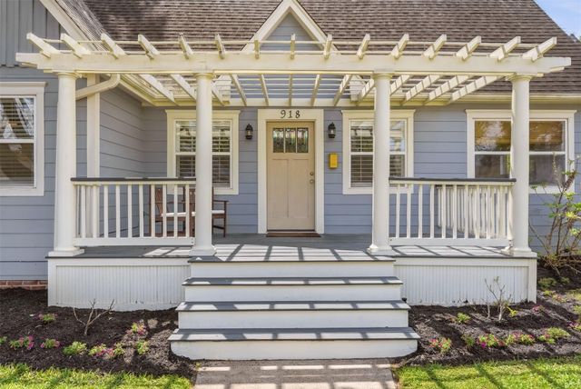 918 E 14th Street, Houston, TX 77009