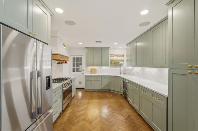 918 E 14th Street, Houston, TX 77009