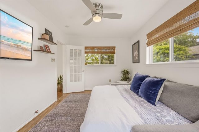 918 E 14th Street, Houston, TX 77009