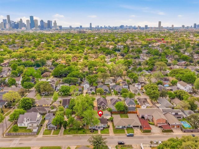 918 E 14th Street, Houston, TX 77009