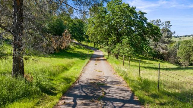 6840 Arena Ln, Shingle Springs, CA 95682