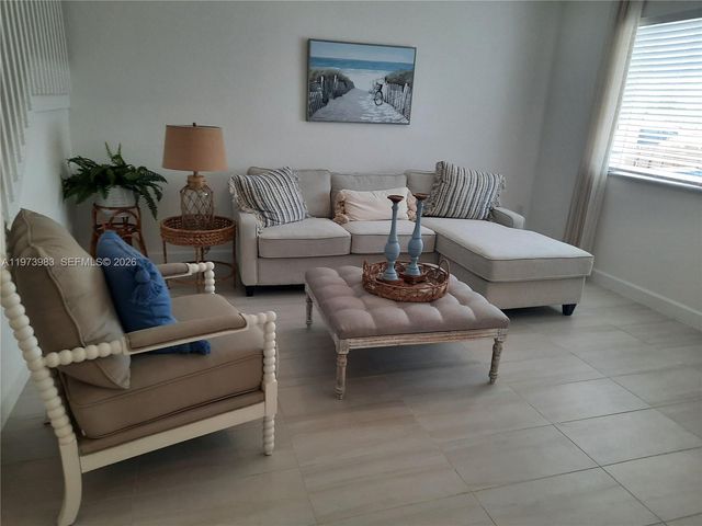 445 NW 12th Avenue, Florida City, FL 33034