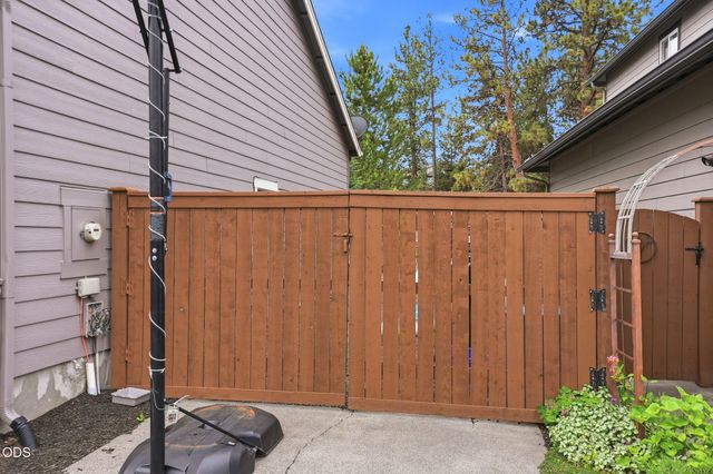 20861 Tamar Lane, Bend, OR 97702