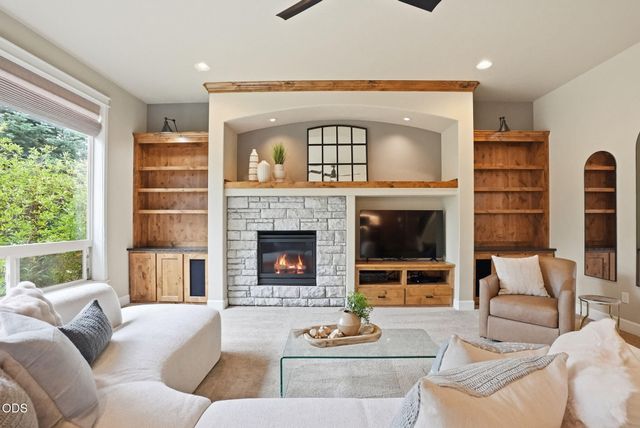 20861 Tamar Lane, Bend, OR 97702