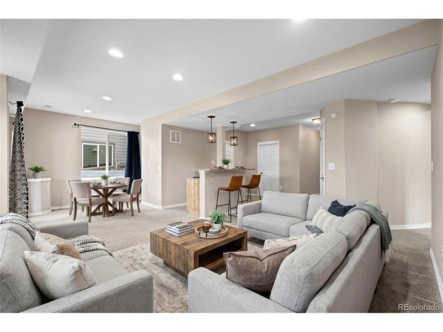 7457 S Biloxi Ct, Aurora, CO 80016