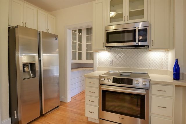 983 Memorial Drive 502, Cambridge, MA 02138