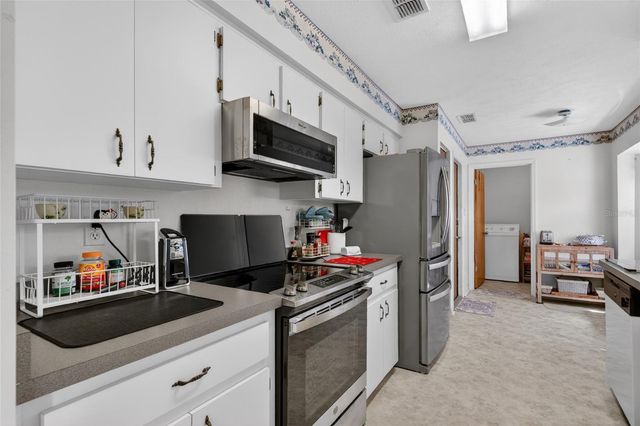 42 LARCH RADIAL, Ocala, FL 34480