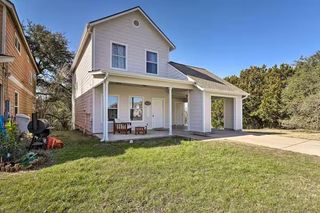 1404 E 3rd ST, Georgetown, TX 78626