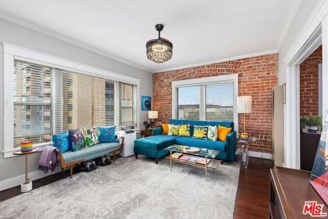 325 W 3rd Street 502, Long Beach, CA 90802