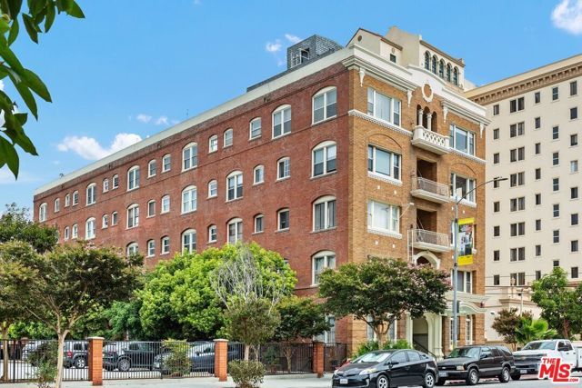 325 W 3rd Street 502, Long Beach, CA 90802