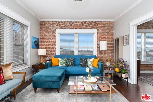 325 W 3rd Street 502, Long Beach, CA 90802